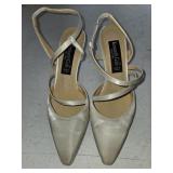 Sz 7.5 Kenneth Cole New York Women