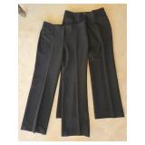 (2) Sz 8 White House Black Market