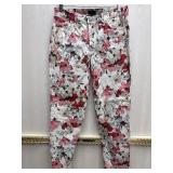 Sz: 6 ï¿½NYDJï¿½ Floral Womens Ankle Jeans