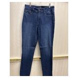 Sz: 6  ï¿½NYDJï¿½ Womenï¿½s Blue Jeans/Leggins