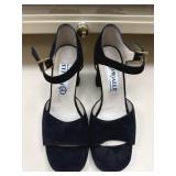 Sz: 7.5 Pigalle Accesori Black Heels