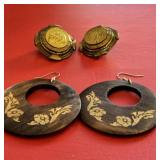 Pr of Vintage Clip-On Earrings Featuring