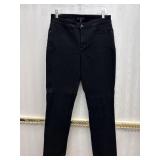 Sz: 6  ï¿½NYDJï¿½ Womenï¿½s Black Jeans