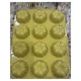 Vintage Nordic Ware Bundt Brand Fluted Muffin Pan