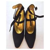 Sz 7.5 Vtg Via Spiga Black Felt Heels w/Button