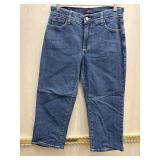 Sz: 6, ï¿½NYDJï¿½ Womenï¿½s Cropped Blue Denim Jeans