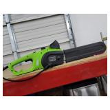 Portland 14 inch electric chainsaw turns on and
