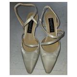 Sz 7.5 Kenneth Cole New York Women