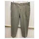 Sz: 38, Bills Khakis, Menï¿½s Green Pants