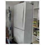 Kenmore Refrigerator/Freezer Unit  31"x 30" x
