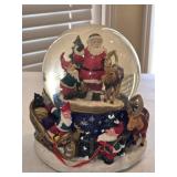 8.5" Santa Snow Globe Music Box