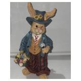 2002 VTG Hand Painted resin figurine of a bunny