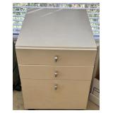 20"x23.5"x 25.5" 3 Drawer Mobile File Cabinet