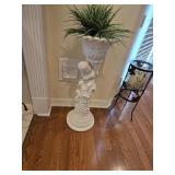 34" Design Toscano Sous la Vigne Sculptural