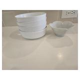 (4) Shallow Bowls & Small Condiment Bowl
