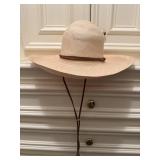 Womenï¿½s Straw Hat