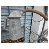 Two quart Liquid Can