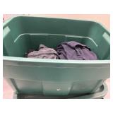 Tote with Menï¿½s sleeping Wear Sz Large