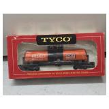 Tyco HO scale Hooker Tank Car