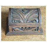 VTG hand carved wooden dome top box 7"x5.5"