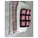 Throw Blankets/Afghans (4)