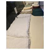 (4) Sets of Placemats, Napkins & Table Runner