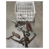 Crate with Comprising Jaw Puller and Wire
