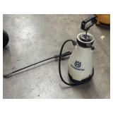 Husqvarna 2-Gallon Plastic Handheld Sprayer