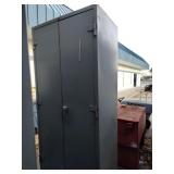 LYONï¿½ Large Metal Mechanics Cabinet and