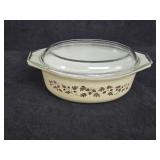 Vintage Pyrex 1.5 Qt Covered Dish