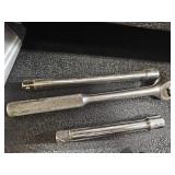 Husky 1/4ï¿½ Ratchet & 2 Extenders