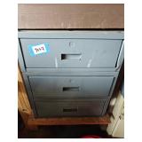 Metal 3 Drawer Cabinet 17x20x20
