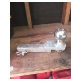 Small Trailer Hitch w/Ball
