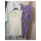 Sz S & L Sleepwear Garments