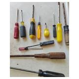 (12) Screwdrivers