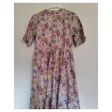 Purple Floral Basket Patterned Square Dancing