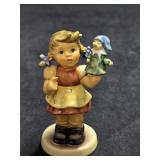 First Issue Goebel M.I. Hummel 'Puppet Love'