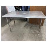 60ï¿½x30ï¿½35ï¿½ Stainless Steel Work Table, Rusted