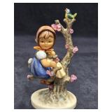 Vintage Goebel M.I. Hummel 'Apple Tree Girl'