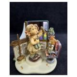 Goebel Hummel 'Make Me Pretty' Porcelain