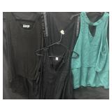 (4) Sz L Sleeveless Tops