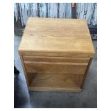 Wooden Night Stand 20'x16'x 21'