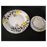 (9) Royal Norfolk 'Bee Happy' Ceramic Dinner