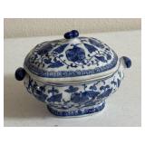 7' Vintage Blue and White Chinoiserie Covered