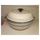 Mid Century Aluminum Dutch Oven