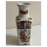 10.5' Takahashi Porcelain Floral Vase with Gold