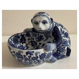 Large Vintage Chinoiserie Chinese Blue and White
