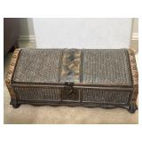21'x11.5'x8.5ï¿½ VTG Woven Rattan and bamboo