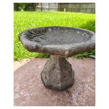 Small concrete Bird Bath 14x14 &sundial decor