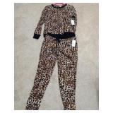 NWT Sz S Secret Treasures 2 Pc Pajama Set Cheetah